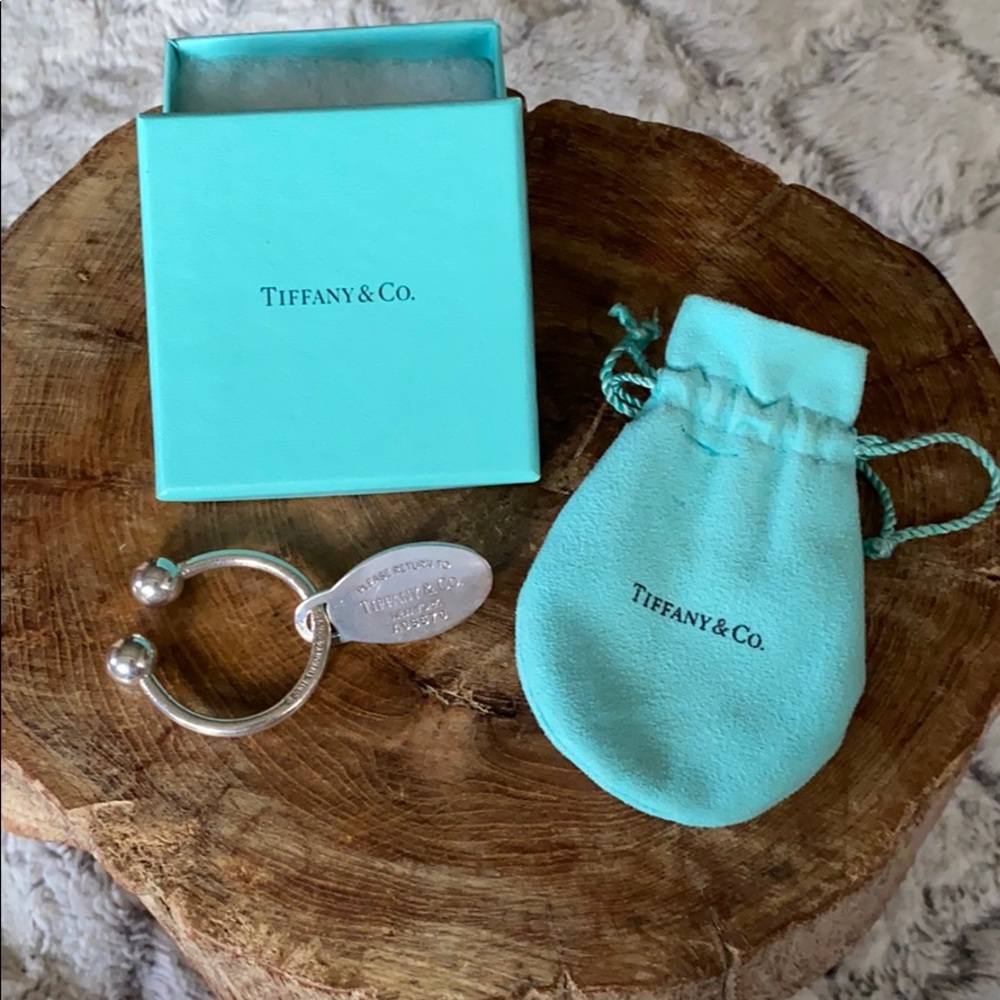Please Return To Tiffany & Co. oval tag key chain